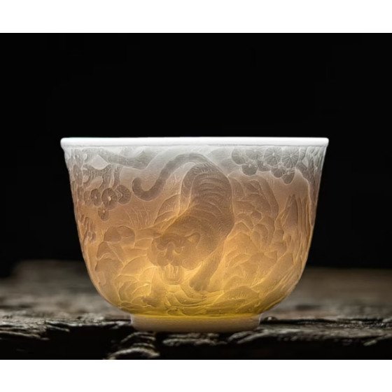 Tiger-striped cup